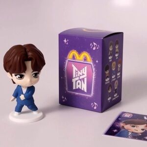 McDonald’s Tiny Tan x BTS Happy Meal 2025 V